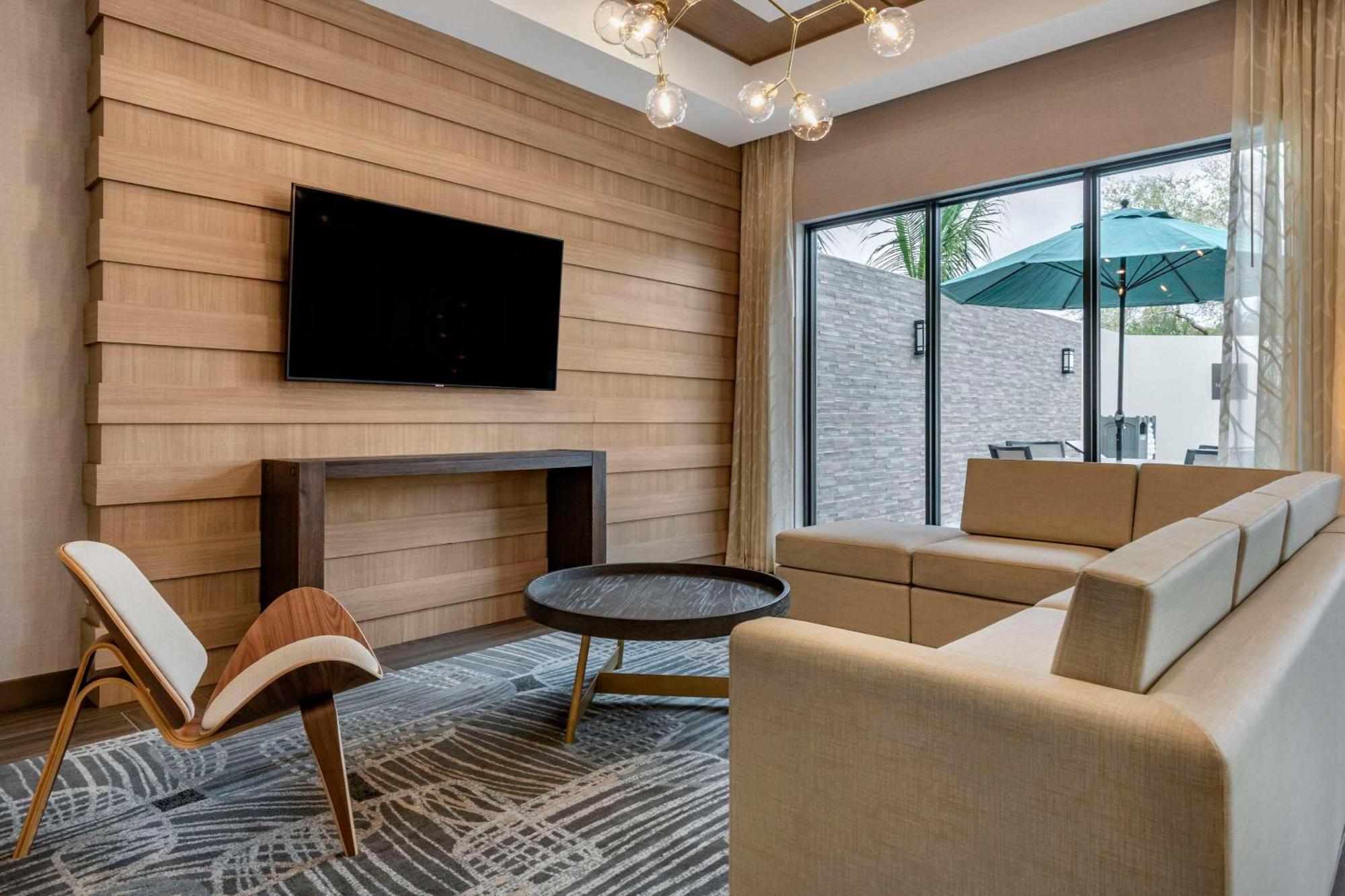 Comfort Suites Stuart-Hutchinson Island Екстер'єр фото