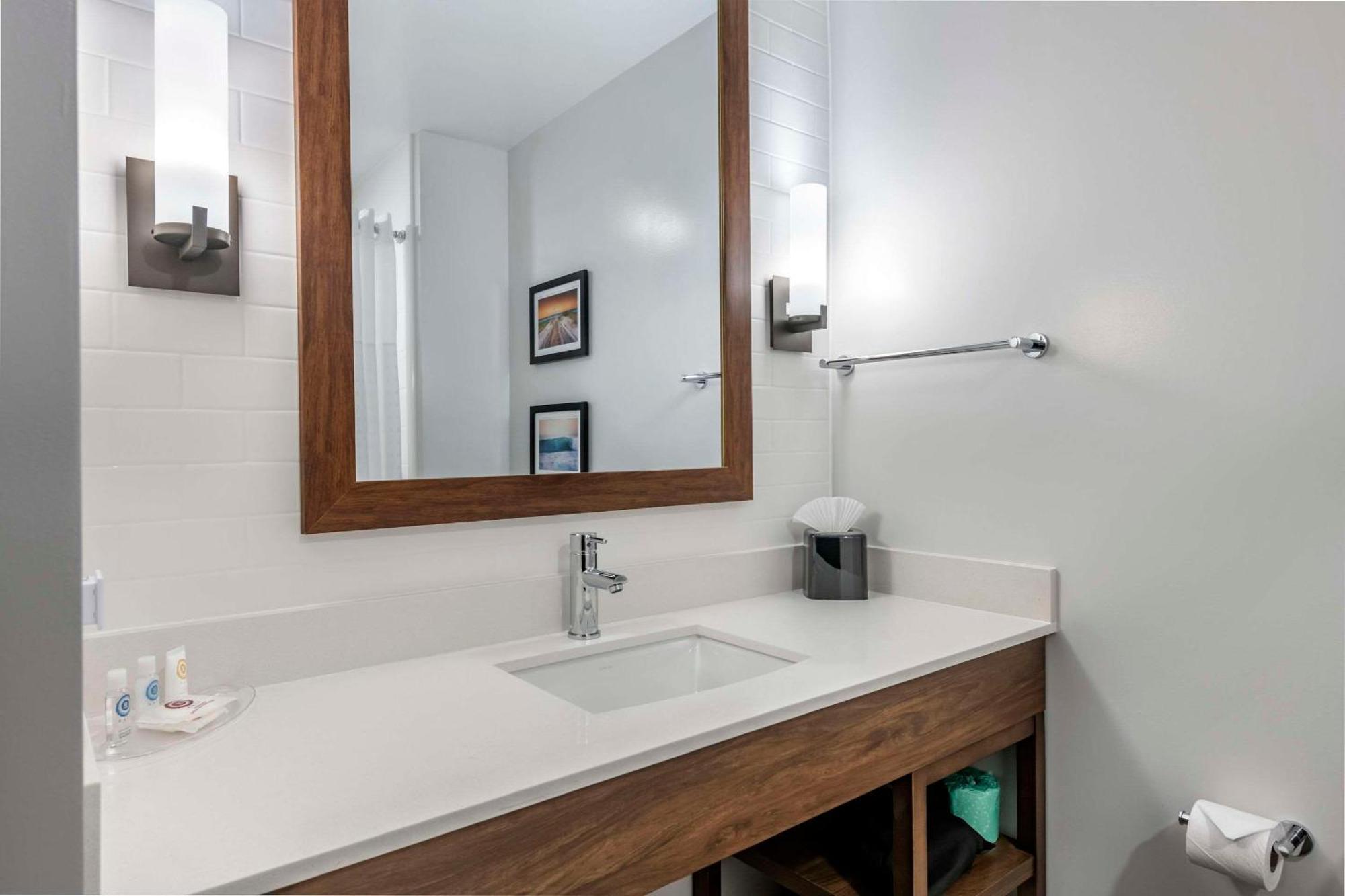 Comfort Suites Stuart-Hutchinson Island Екстер'єр фото